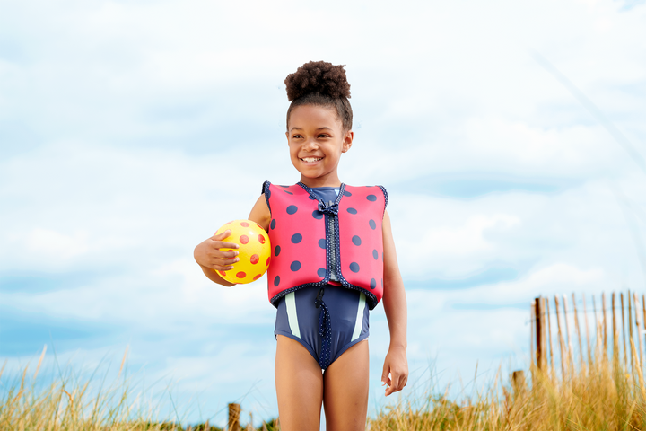 STRAPPING-NEW-OPTION-ADDED-TO-THE-ORIGINAL-KONFIDENCE-SWIM-JACKET Konfidence