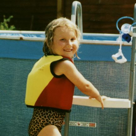 Swimming-Lessons-Back-Garden-Style-Since-1998 Konfidence